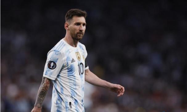 7000万唱片销量团成员合体？路易斯赞恩Netflix节目唤醒青春记忆